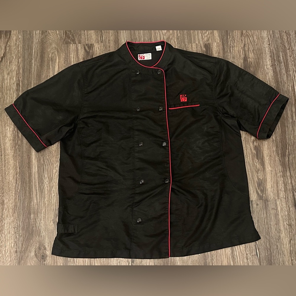Men’s Oobe Chick-Fil-A Black/Red Chef Employee Button Coat -Size XL